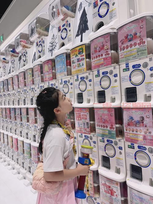 关于赛尔号精灵扭蛋机在哪？这里有详细的图文步骤说明！